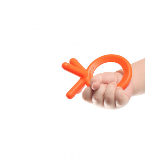 عضاضة سيليكون مقاس إصبع الطفل باللون البرتقالي من كوموتومو