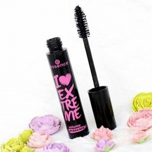 Essence I Love Extreme Crazy Volume Mascara, Black Color