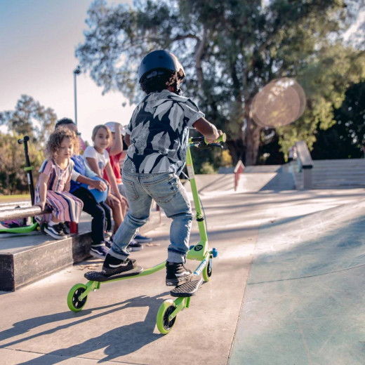 Yvolution Yfliker Scooter A1 Air 2018 Refresh, Blue & Green Color, 3 Wheels