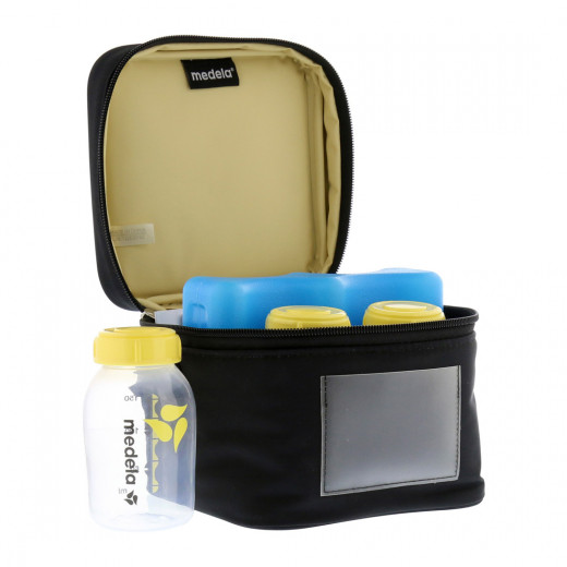 Medela Breastmilk Cooler Set with 4 Breast Milk Bottles