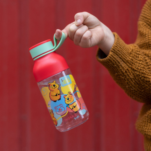 زجاجة تريتان للأطفال مع حزام، باللون الأحمر, 430 مل من كوكا