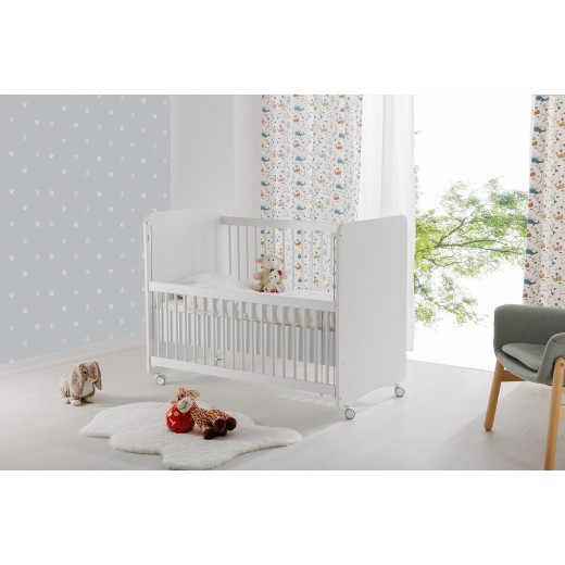 Babywhen 1065 Mother Side Crib with wheels - White