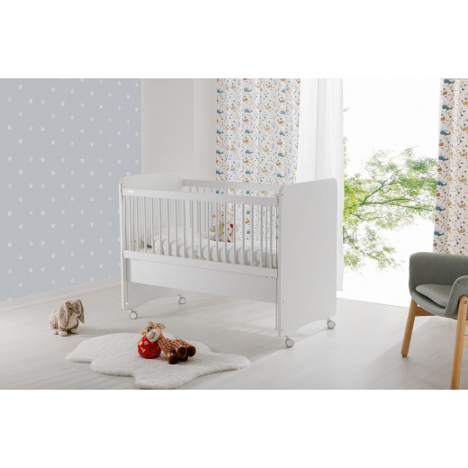 Babywhen 1065 Mother Side Crib with wheels - White