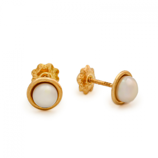 round gold stud earrings with fresh water pearl